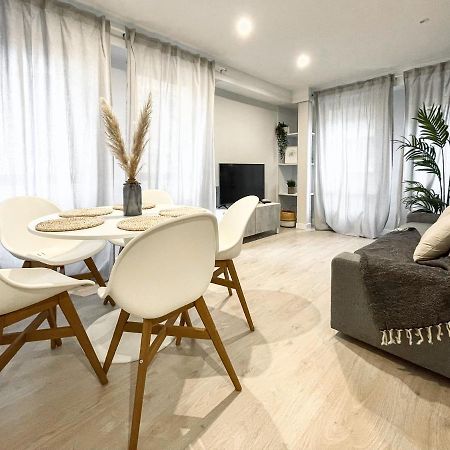 Vtz El Balcon De Plaza Sas Apartman Zaragoza Kültér fotó