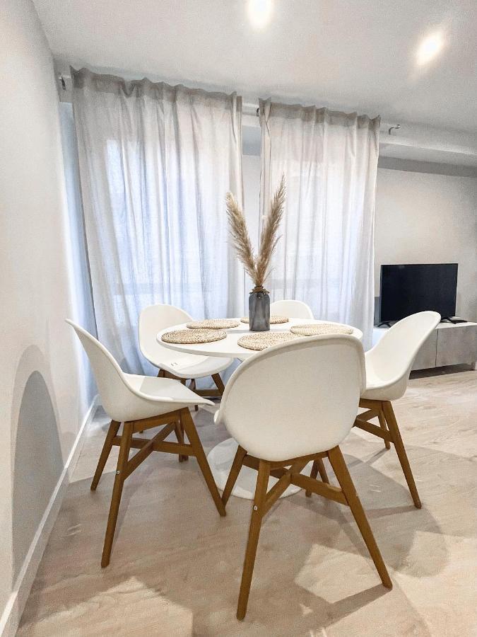 Vtz El Balcon De Plaza Sas Apartman Zaragoza Kültér fotó
